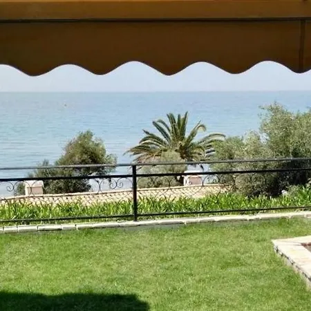 Lejlighed Home 43 Elpis Beachfront Garden *